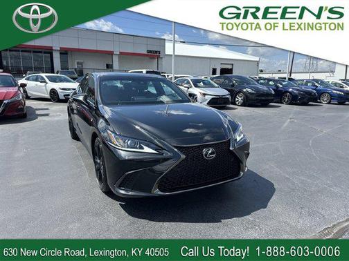 2023 Lexus ES 300h F SPORT Handling