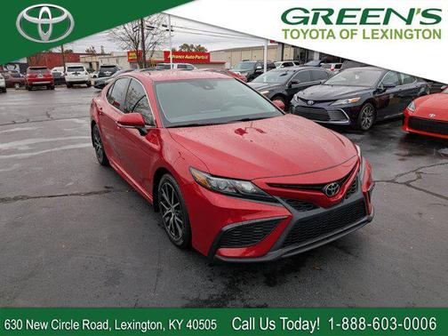 2022 Toyota Camry SE