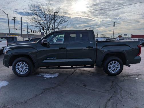 2022 Toyota Tundra SR5