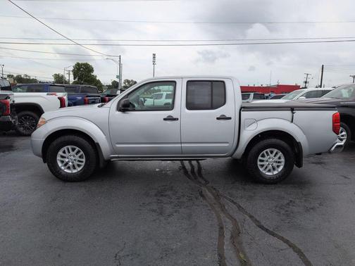 Brilliant Silver 2018 Nissan Frontier SV
