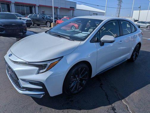 2025 Toyota Corolla Hybrid SE