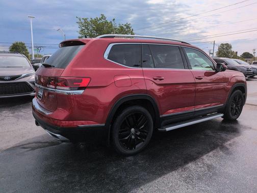 Aurora Red Metallic 2021 Volkswagen Atlas 3.6L SEL Premium