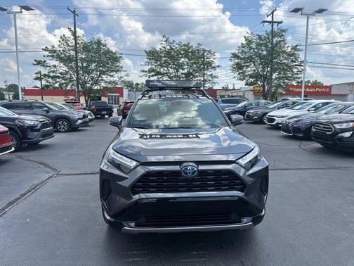 2023 Toyota RAV4 Hybrid SE