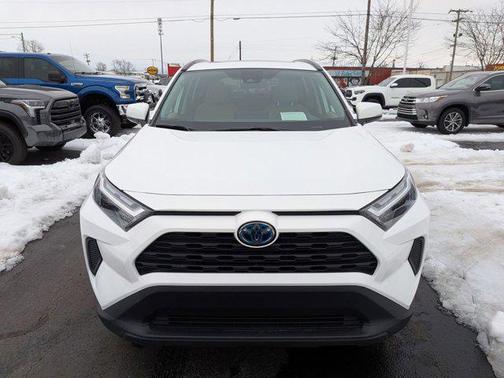 2024 Toyota RAV4 Hybrid XLE