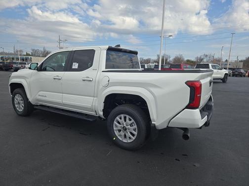 Ice 2026 Toyota Tacoma SR5