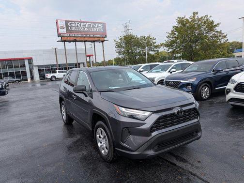 2023 Toyota RAV4 LE
