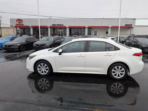 2022 Toyota Corolla LE