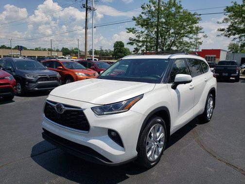 2023 Toyota Highlander L