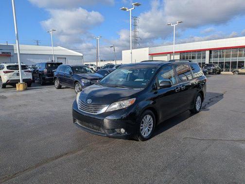 2015 Toyota Sienna XLE