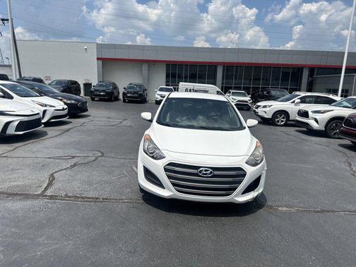 2016 Hyundai Elantra GT Base