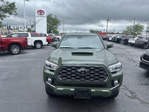 2022 Toyota Tacoma TRD Sport