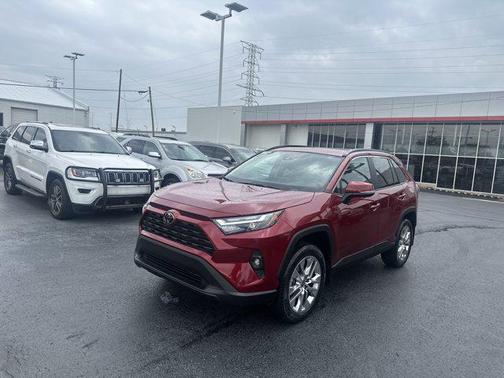 2025 Toyota RAV4 XLE Premium