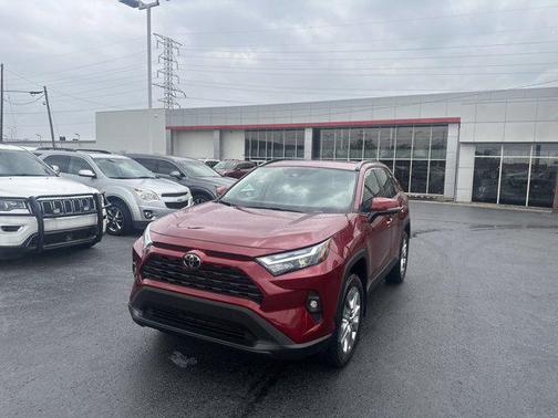 2025 Toyota RAV4 XLE Premium
