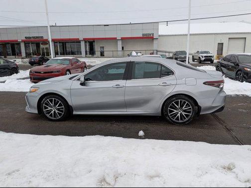 2024 Toyota Camry XLE