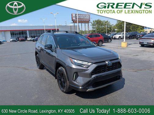2022 Toyota RAV4 Hybrid SE