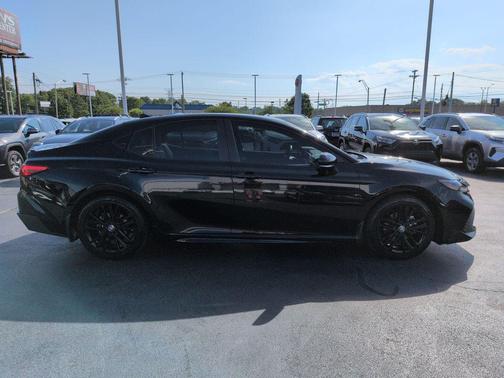 Midnight Black Metallic 2025 Toyota Camry SE