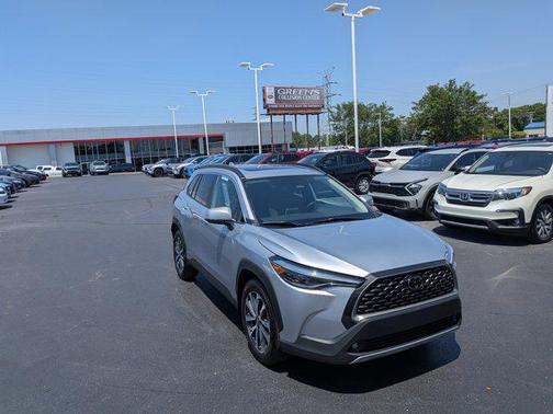 2024 Toyota Corolla Cross XLE