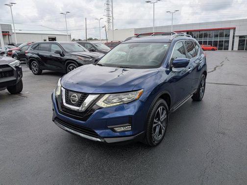 2017 Nissan Rogue SL