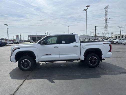 2025 Toyota Tundra SR5