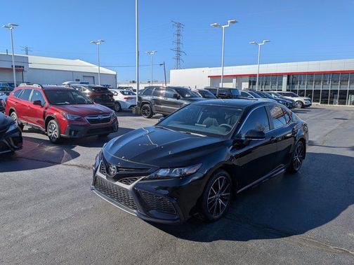 2024 Toyota Camry SE