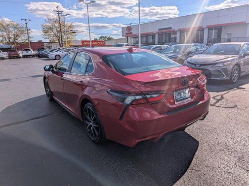 2023 Toyota Camry SE