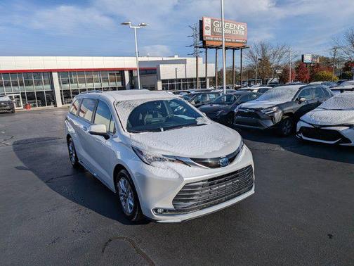 2025 Toyota Sienna Limited