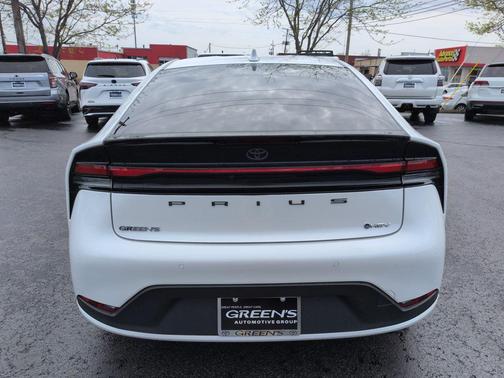 2024 Toyota Prius LE