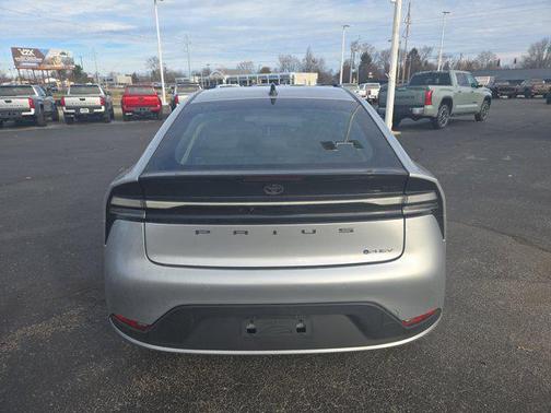 2026 Toyota Prius Plug-In Hybrid SE