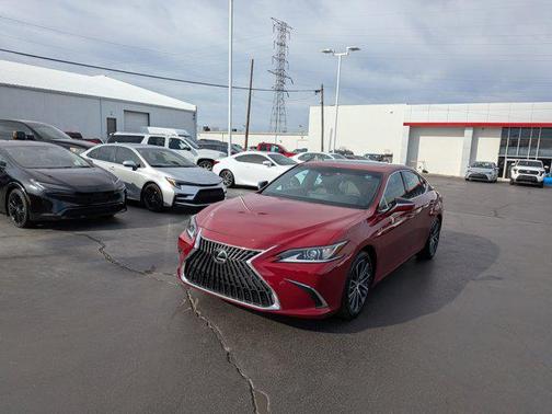 2022 Lexus ES 350 Base