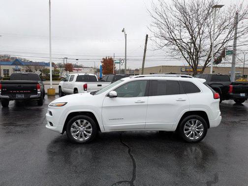 2018 Jeep Cherokee Overland