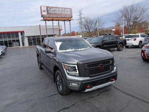 2023 Nissan Titan PRO-4X