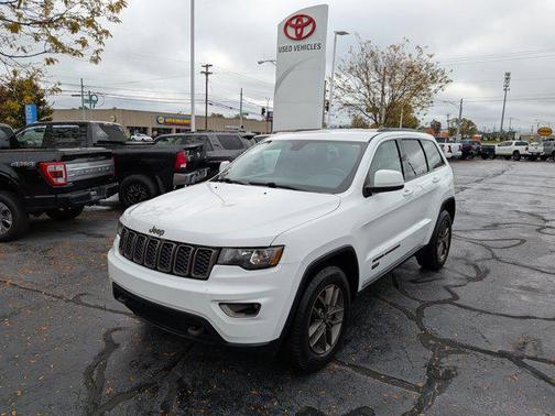2016 Jeep Grand Cherokee 75th Anniversary
