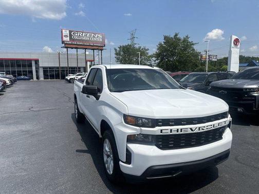 2022 Chevrolet Silverado 1500 Custom