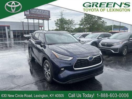 2022 Toyota Highlander Hybrid XLE