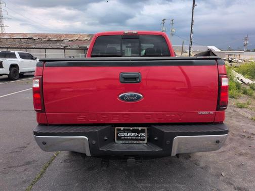 Red 2008 Ford F-250 XLT