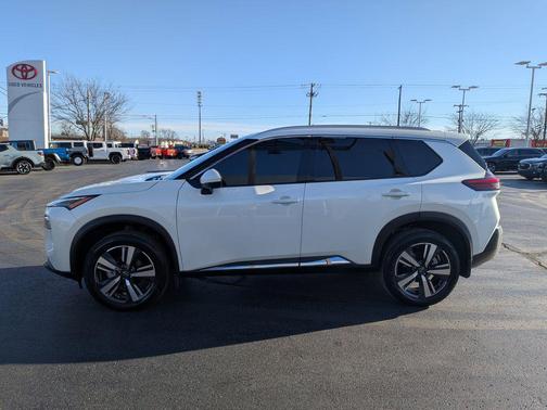 2023 Nissan Rogue SL