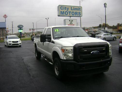 2015 Ford F-250 XL SuperCab 4WD