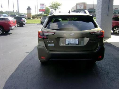 2024 Subaru Outback Premium