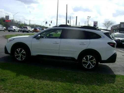 2021 Subaru Outback Touring XT