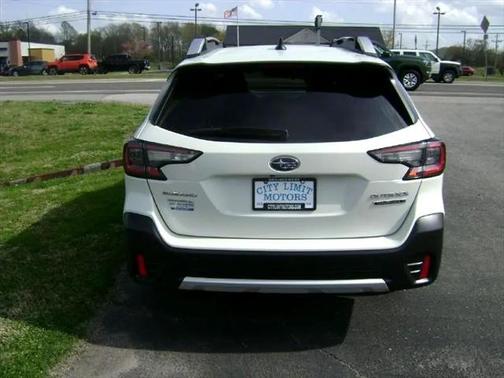 2021 Subaru Outback Touring XT