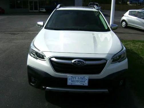 2021 Subaru Outback Touring XT