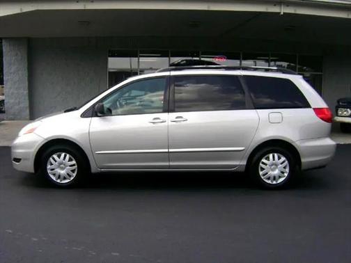 2009 Toyota Sienna LE