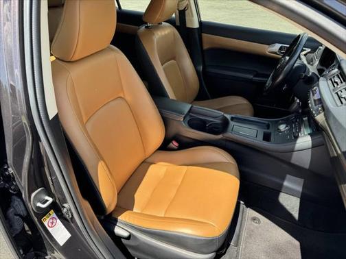 2016 Lexus CT 200h Base