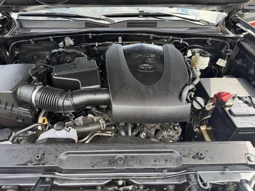 2020 Toyota Tacoma SR5