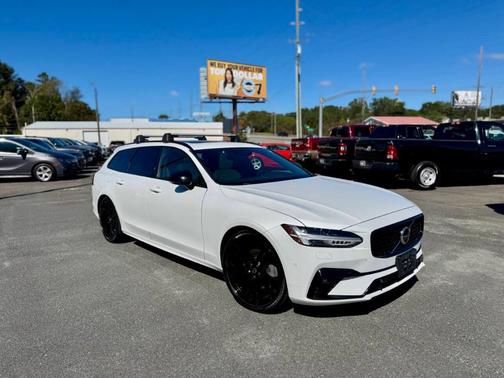 2021 Volvo V90 T5 R-Design
