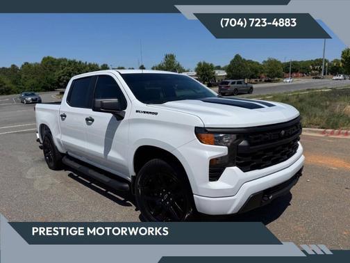 Summit White 2023 Chevrolet Silverado 1500 Custom