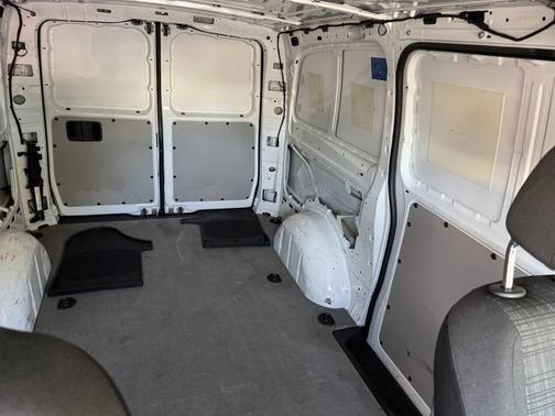 2018 Mercedes-Benz Metris Base