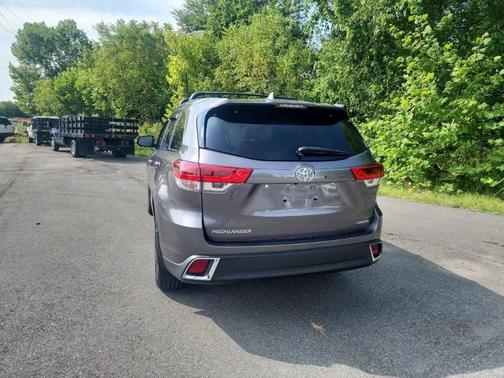 2017 Toyota Highlander Limited Platinum