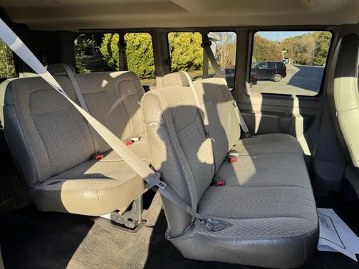 2016 Chevrolet Express 2500 LS