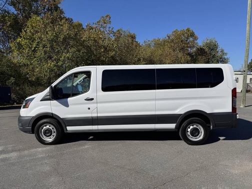 2022 Ford Transit-350 XLT